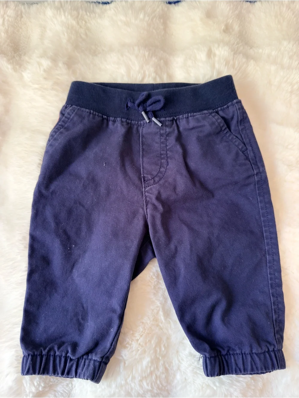 Lot of 3 baby pants for 0-3 months